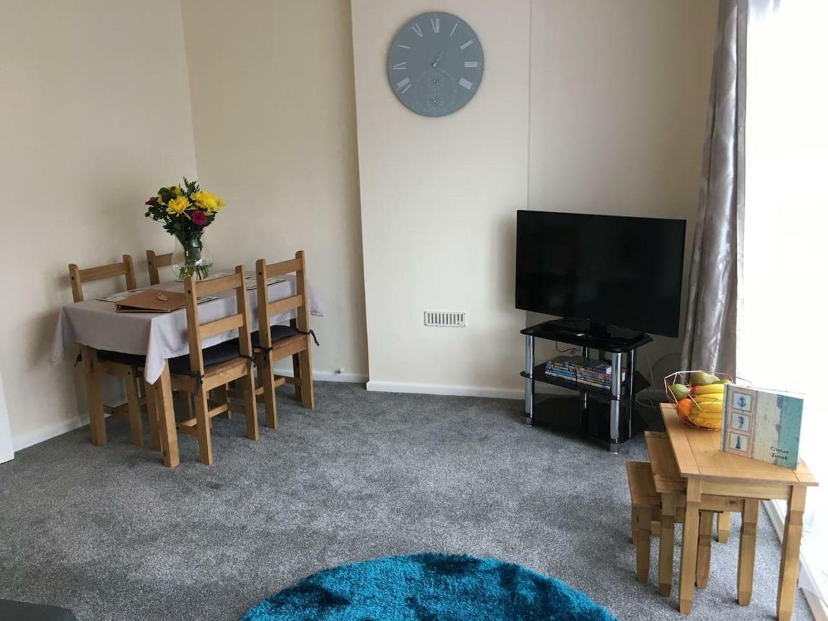 Wristland Court, Watchet Apartment Екстериор снимка